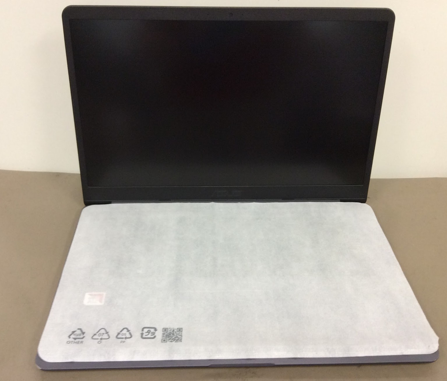 ASUS VivoBook 15.6″FHD(1920×1080),A12-9720P,4GB RAM+128GB SSD+1TB HDD,W10S, used