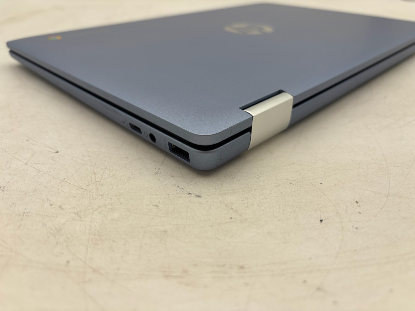 HP Chromebook x360 14b-cd0130wm 14″ 64 GB eMMC 4 GB RAM Intel N100 ChromeOS