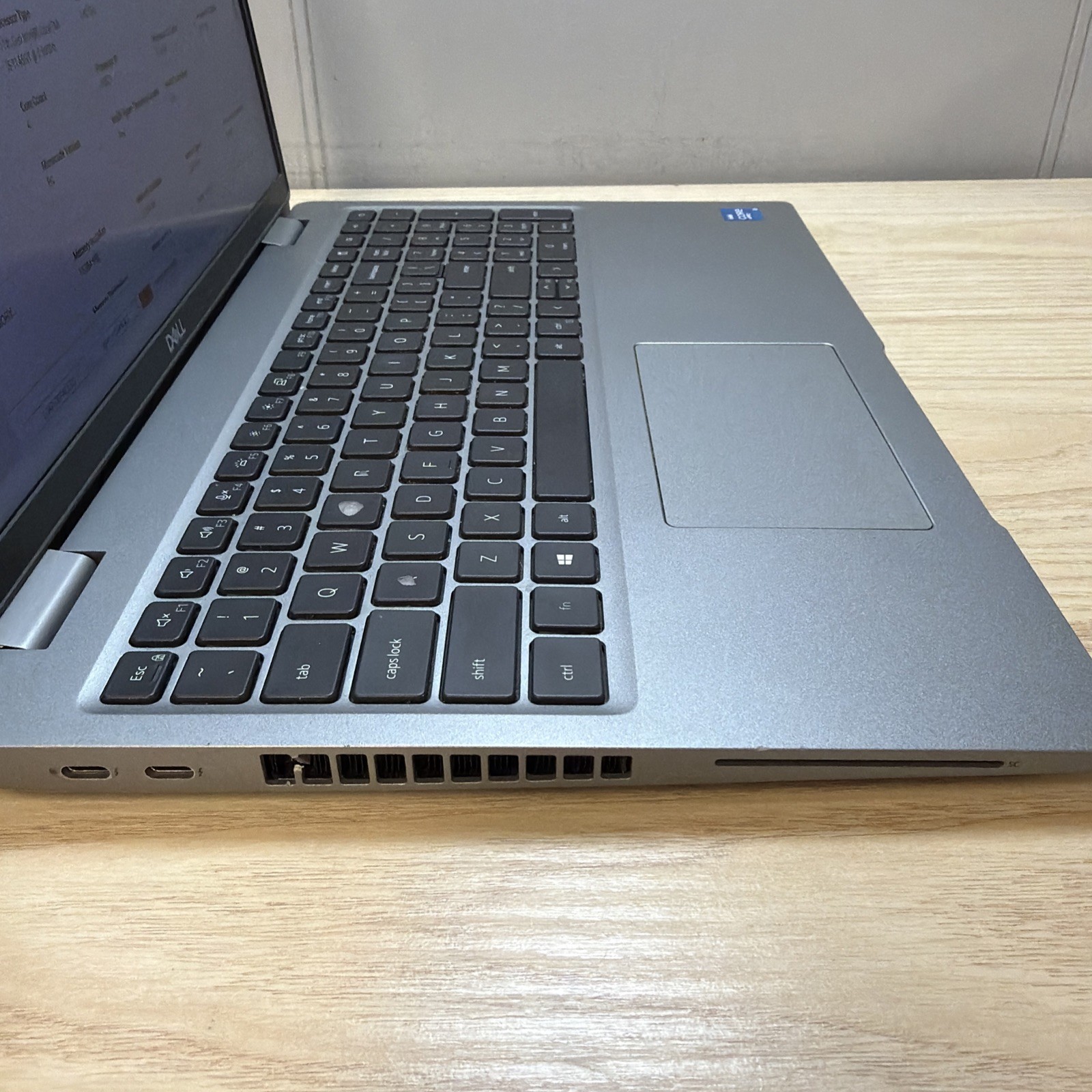 Dell Latitude 5520 i5-1145G7 16GB 512GB SSD 15″ FHD Win11