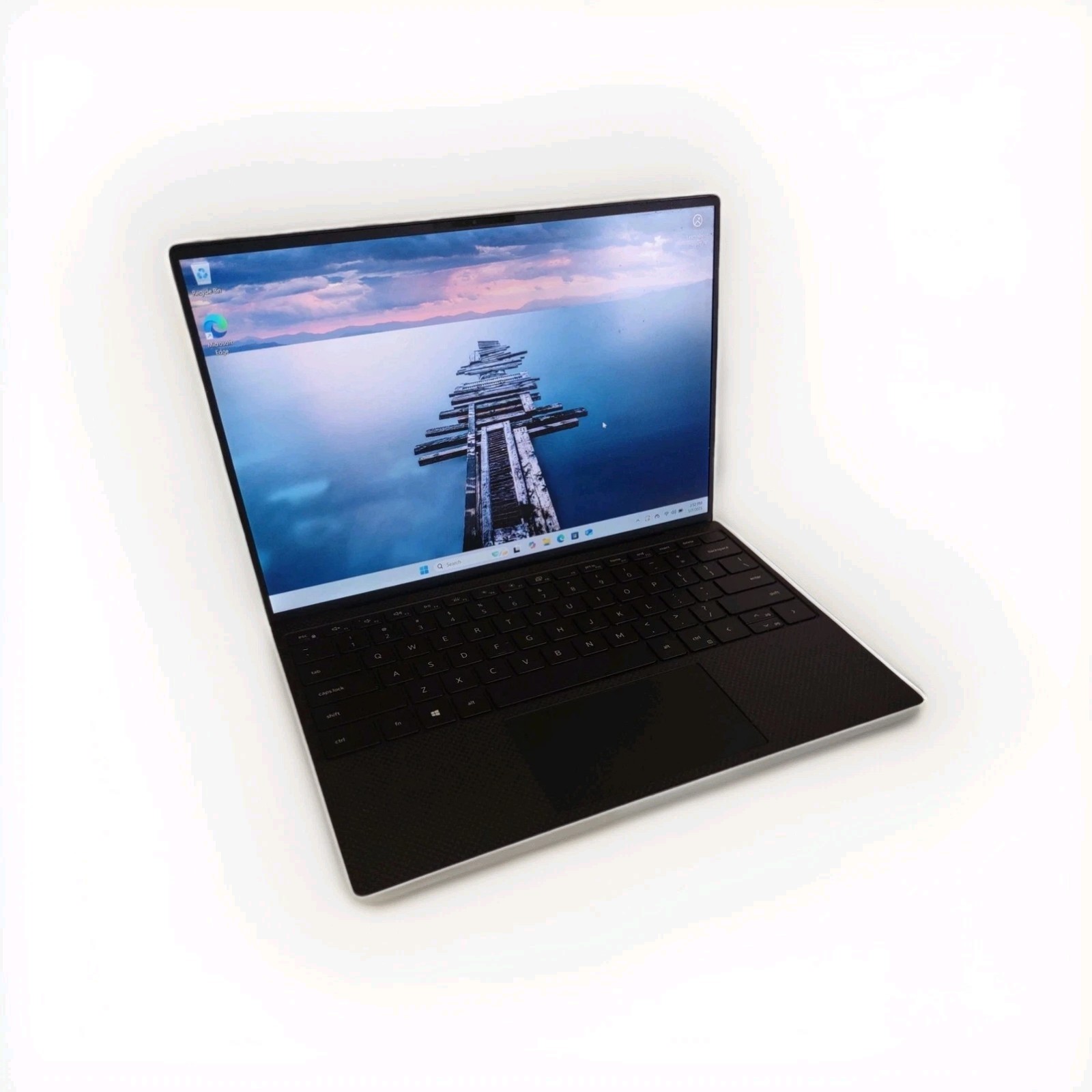 Dell XPS 13 9300 FHD+ 1.0 GHz i5-1035G1 8GB RAM 256GB SSD – Excellent