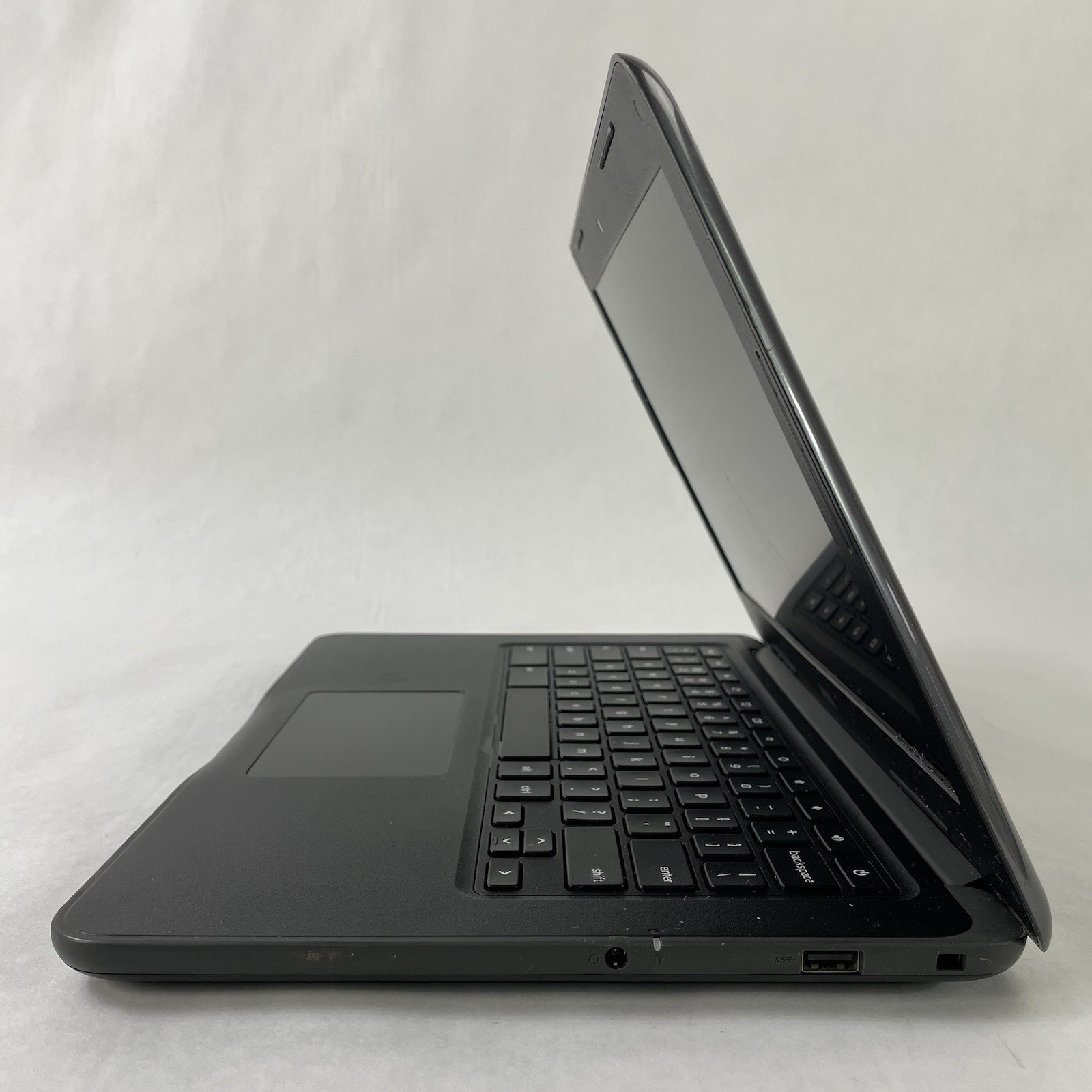 Dell Chromebook 3380 13″ Celeron 3855U 1.60 GHz 4 GB RAM 16 GB HDD No AC