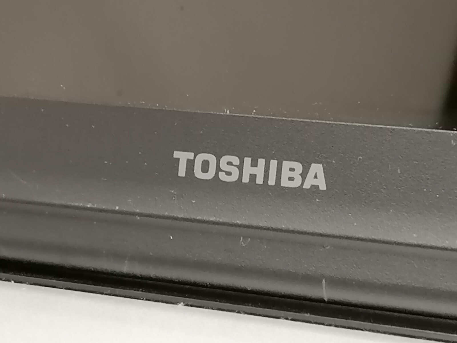 FOR PARTS 15.4″ Toshiba Satellite A105-S2141 (Celeron M 410/1.46 GHz/512 MB RAM)