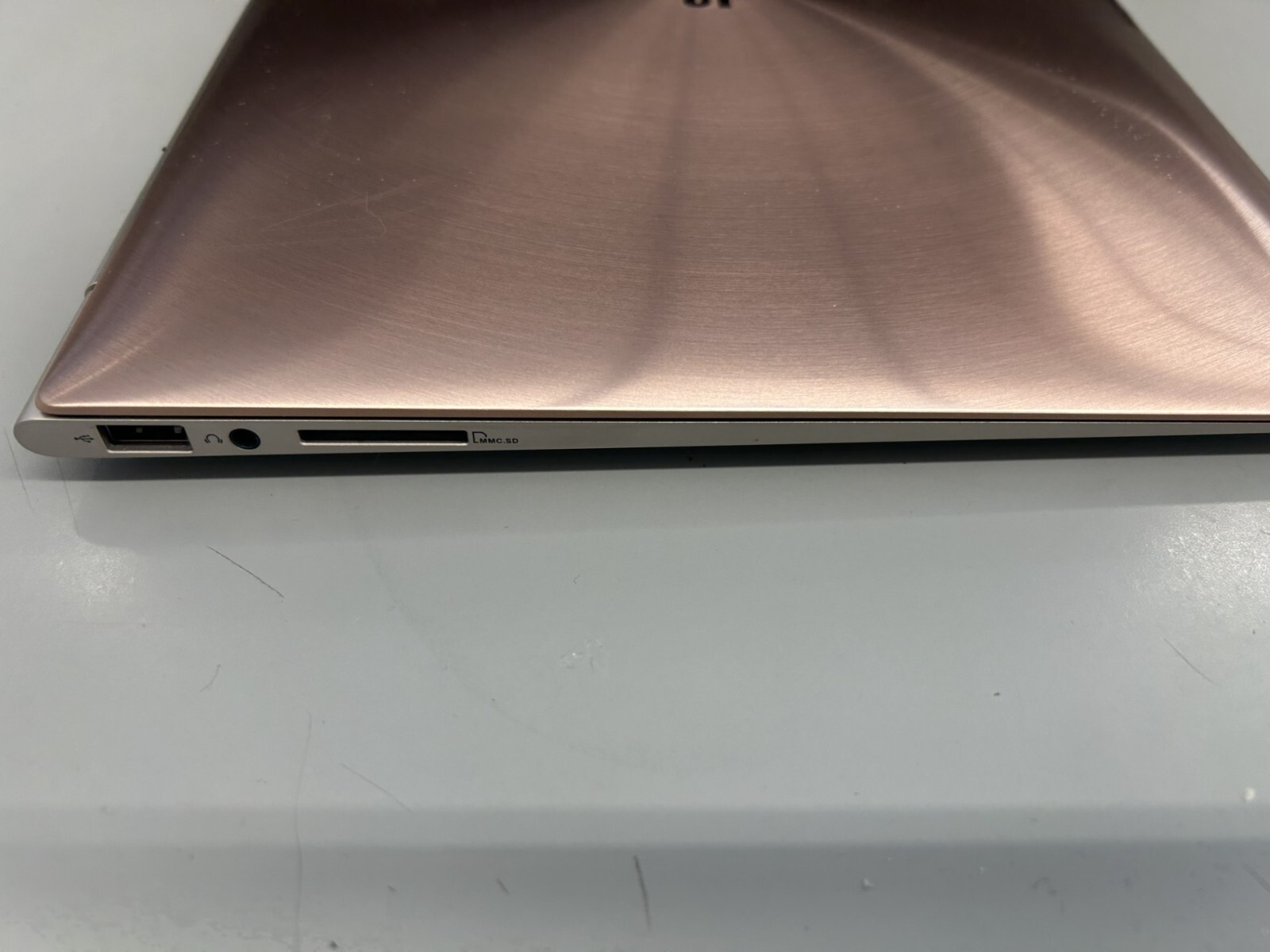 Asus UX31E-RY026V Zenbook 13.3″ Intel Core i7-2677M 1.8GHz 4GB 250GB SSD W10Home
