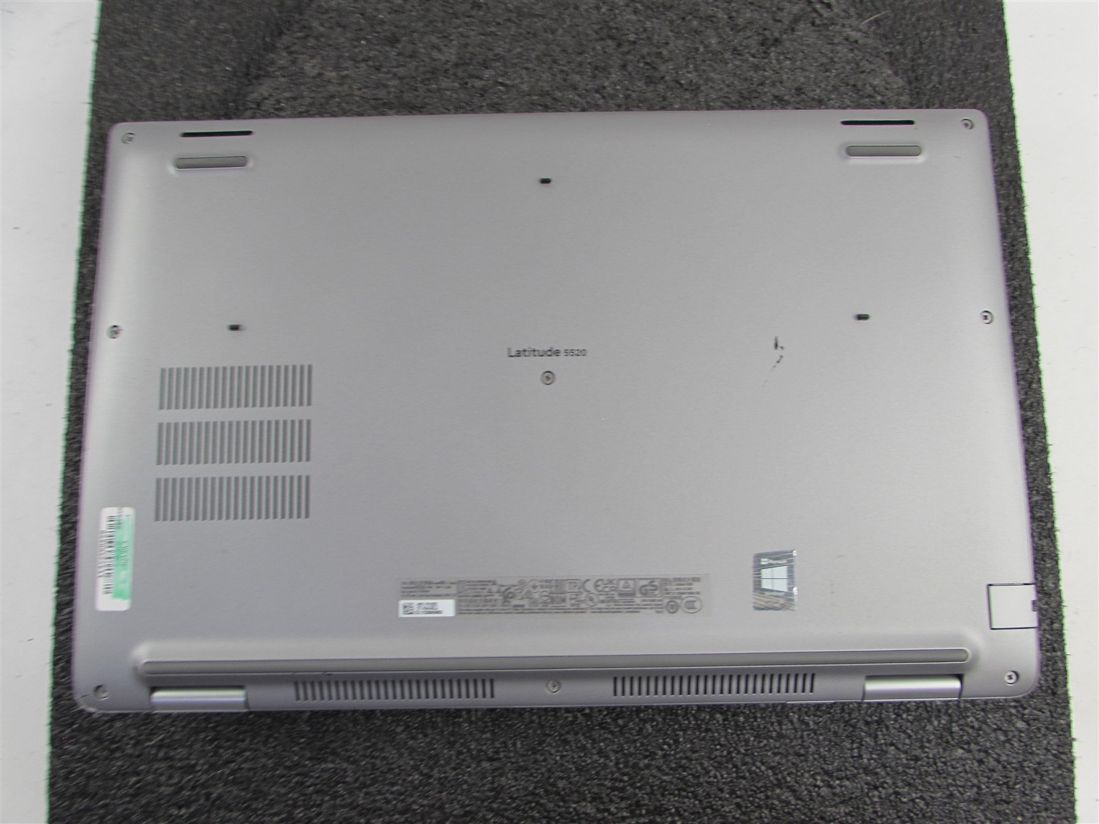 DELL LATITUDE 5520 1920X1080 FHD CORE I7-1185G7 NO SSD 4GB RAM NO O.S