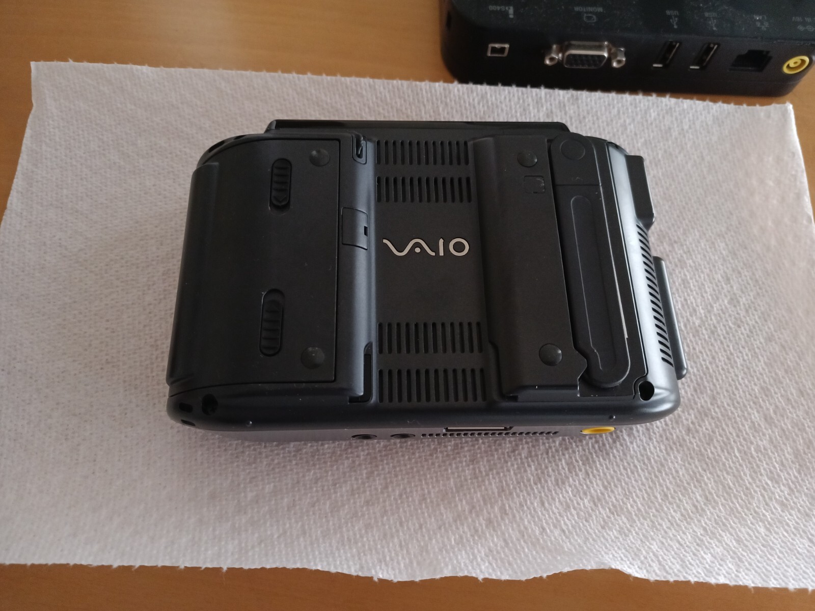 Sony VAIO Ultraportable Micro PC 512MB 30GB Intel Core Solo (VGN-UX180P)