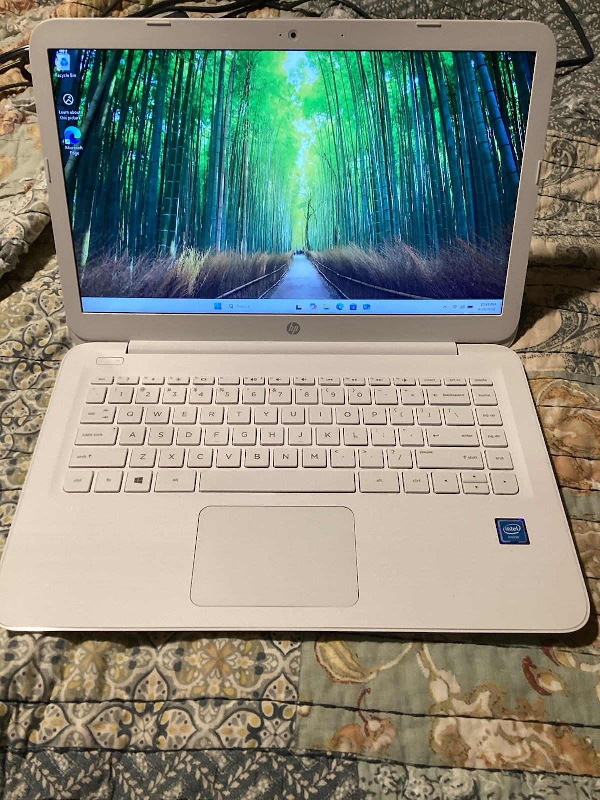 HP Stream 14″ Intel Celeron N3060 1.60GHz 4GB RAM w/eMMC Storage Win11 White