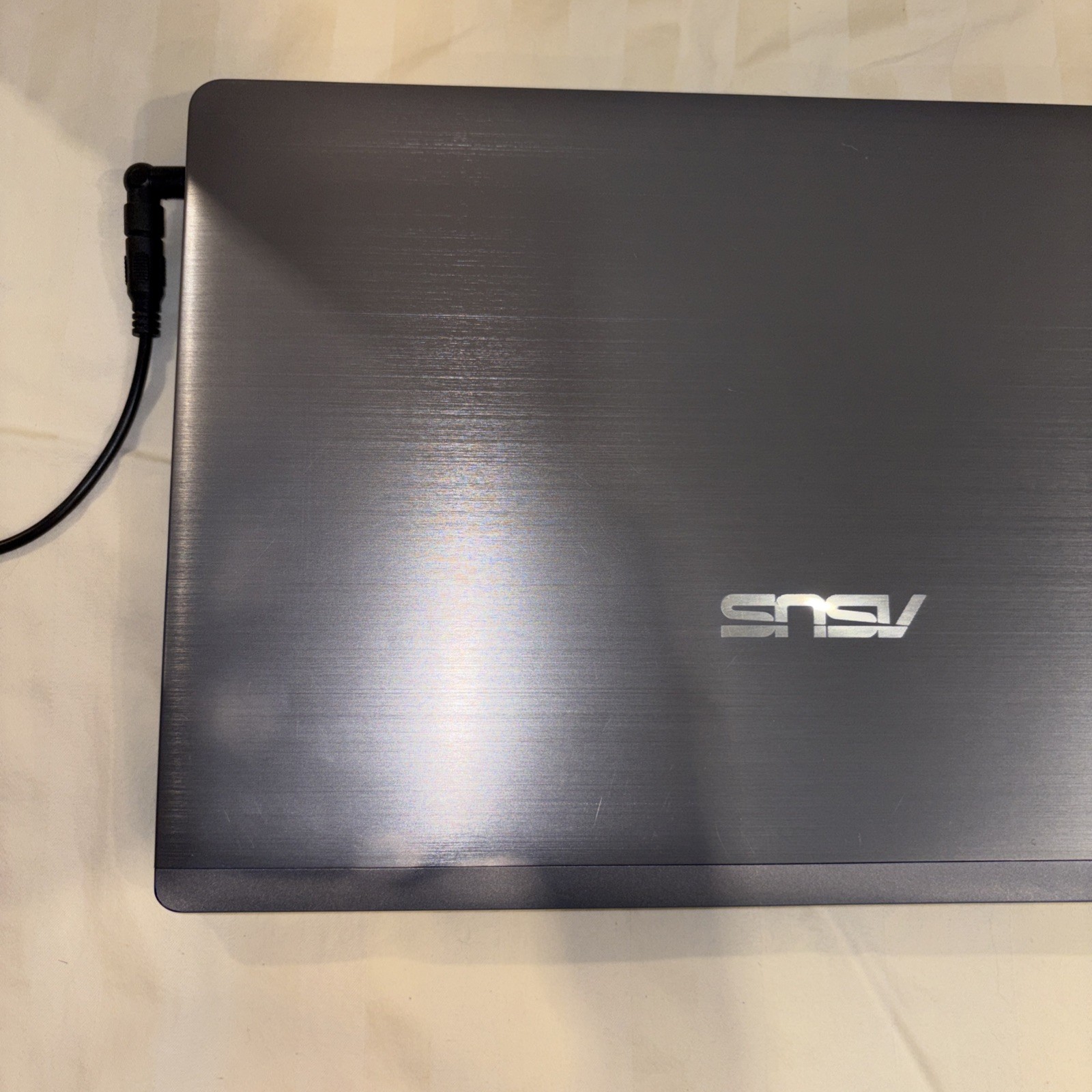 Asus U57A Laptop Intel Core i5 2450M 2.5GHz 6GB RAM 750GB HDD Win 10 Home