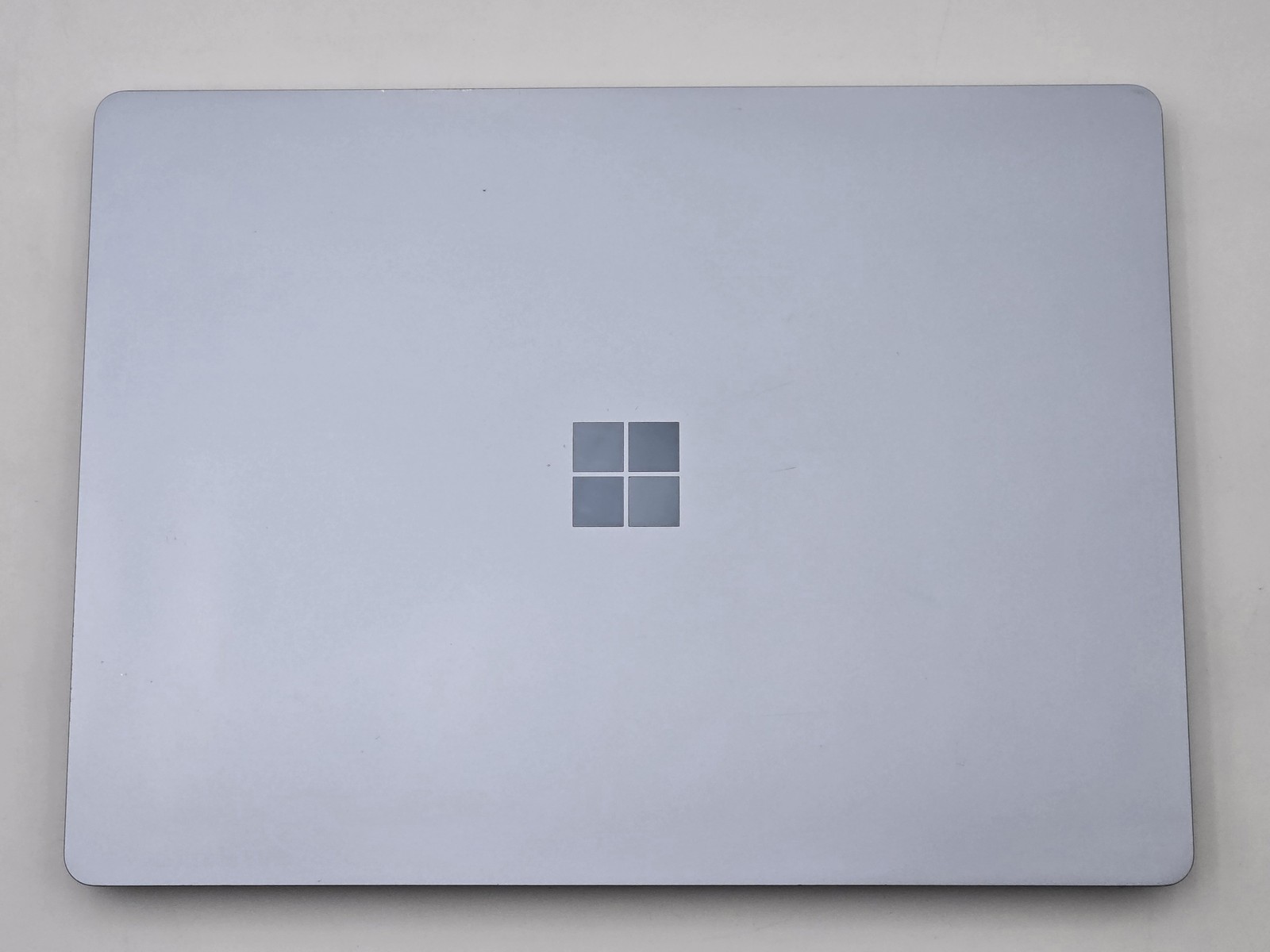 Microsoft Surface Go M1943 12″ Touch I5-1035G1 128GB SSD 8GB W11 Webcam *READ*