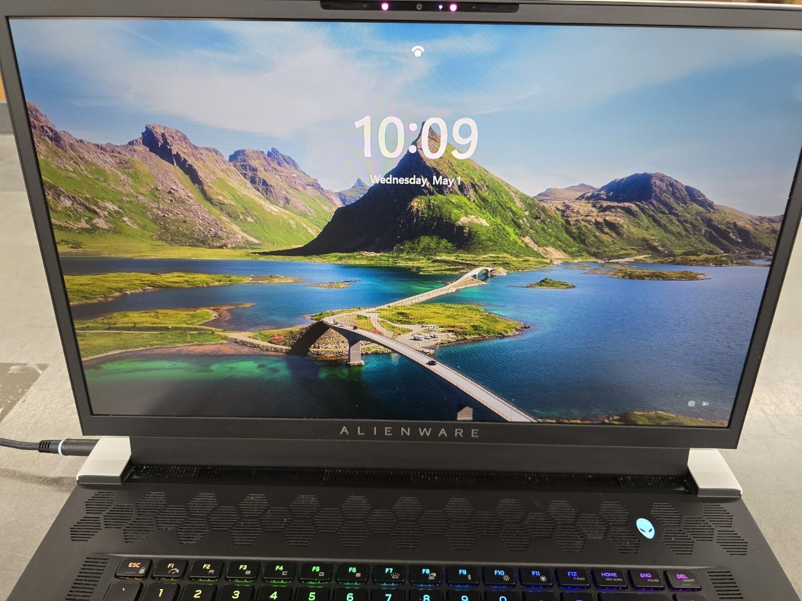 Alienware X17 R2 VR Ready Gaming Laptop
