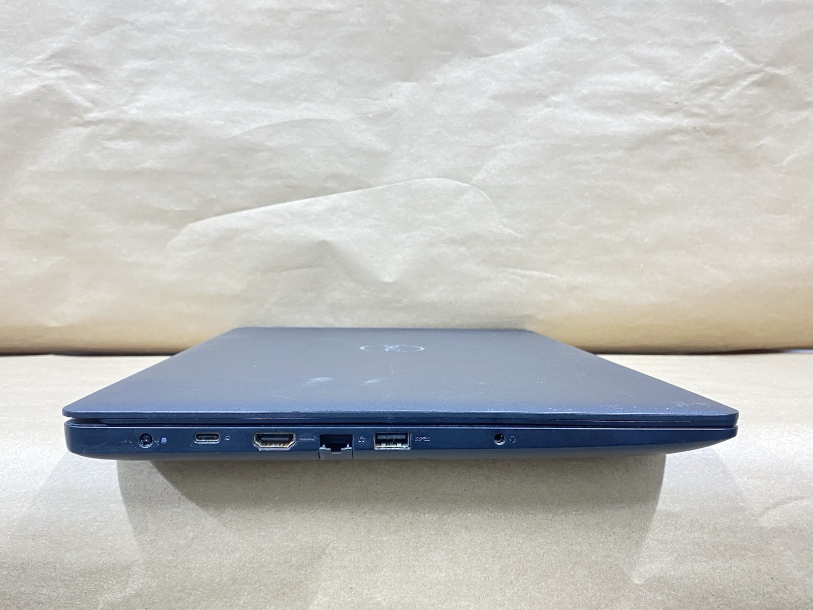 Dell Latitude 3590 – 15.5″ 1920×1080 – i5-8250U – 8GB – 256GB SSD – Win 11 Pro