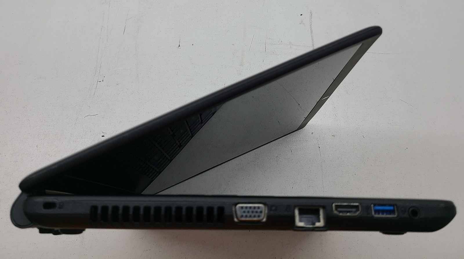 Acer Aspire E1-510P-4637 15.6″ Laptop Intel Pentium N3520 8GB RAM NO HD/OS (FL)