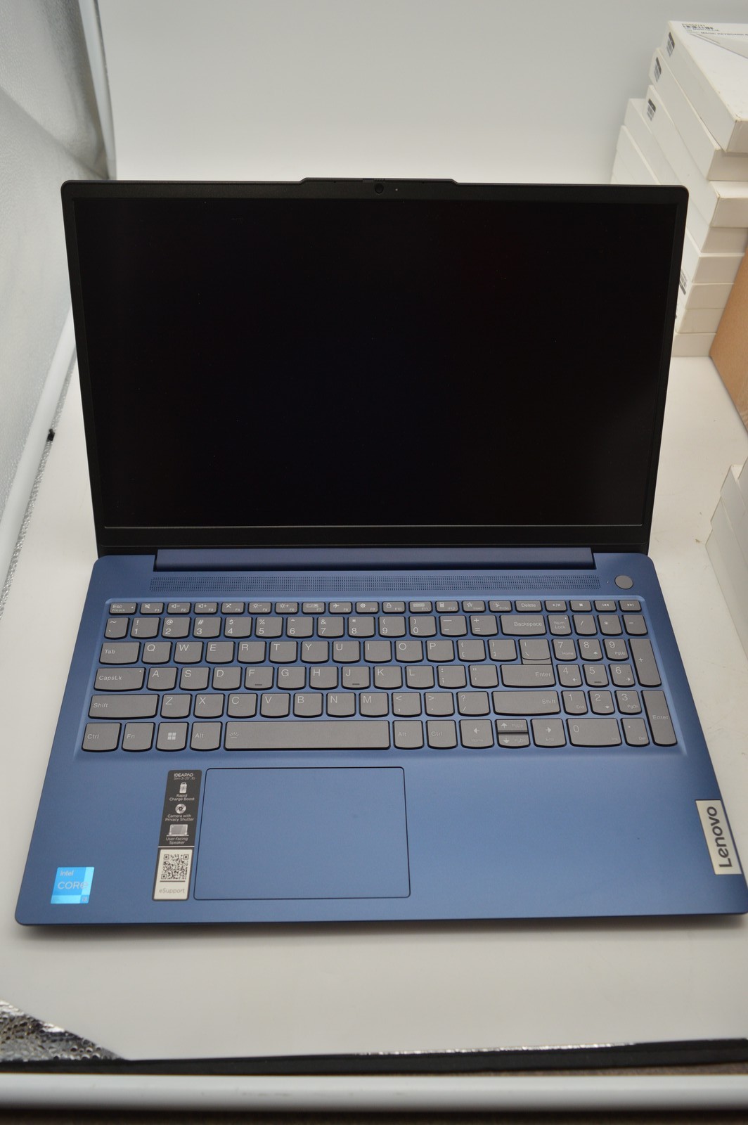 Lenovo IdeaPad Slim 3 15IRU8 Core i3-1315U 1.2GHz 8GB 256GB SSD PC1795006