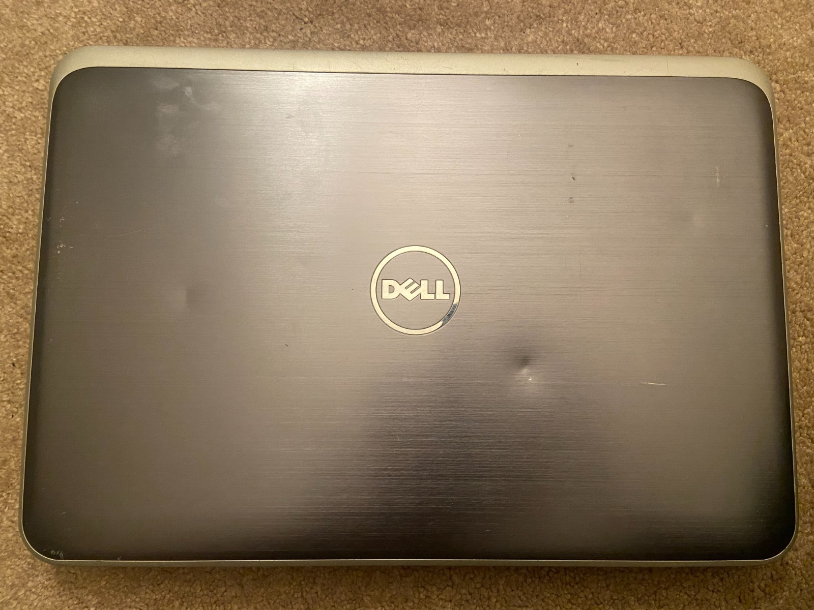 Dell Inspiron 15R-5537 (i5-4300U 256GB SSD 8GB RAM) Linux Mint READ DESCRIPTION
