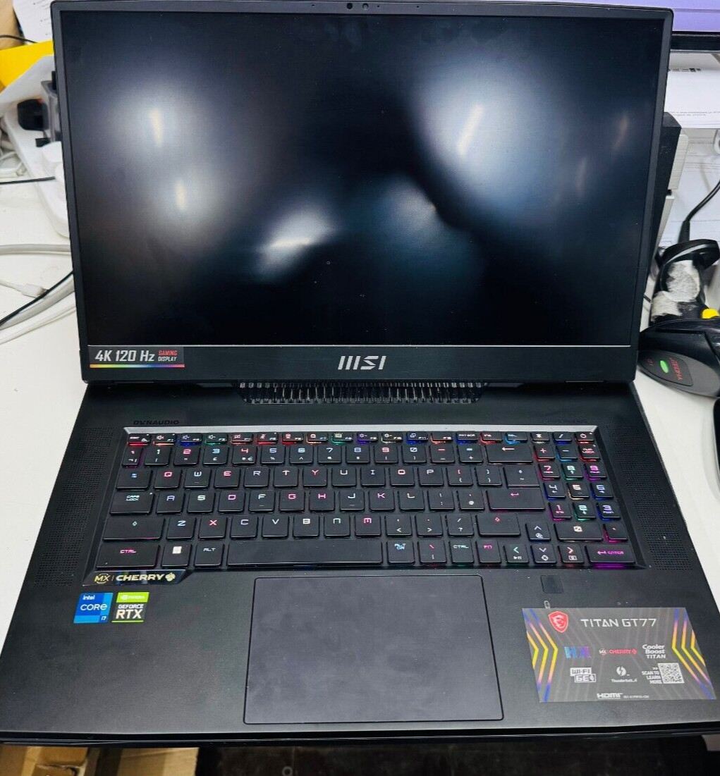 MSI Gaming Laptop Titan GT77 17.3″ i7 12th Gen 16GB 1TB RTX3070Ti ( Keep Crash)