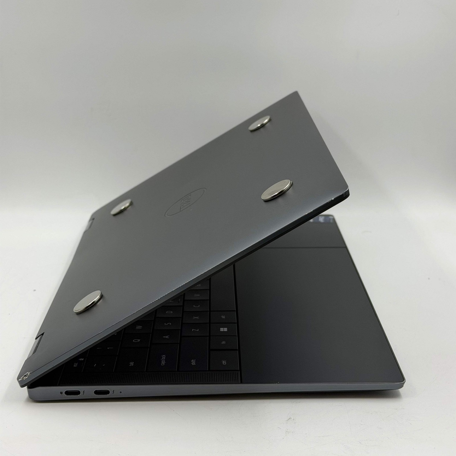 Dell Latitude 9440 14″ i7-1365U 1.80GHz 64GB RAM 2TB SSD