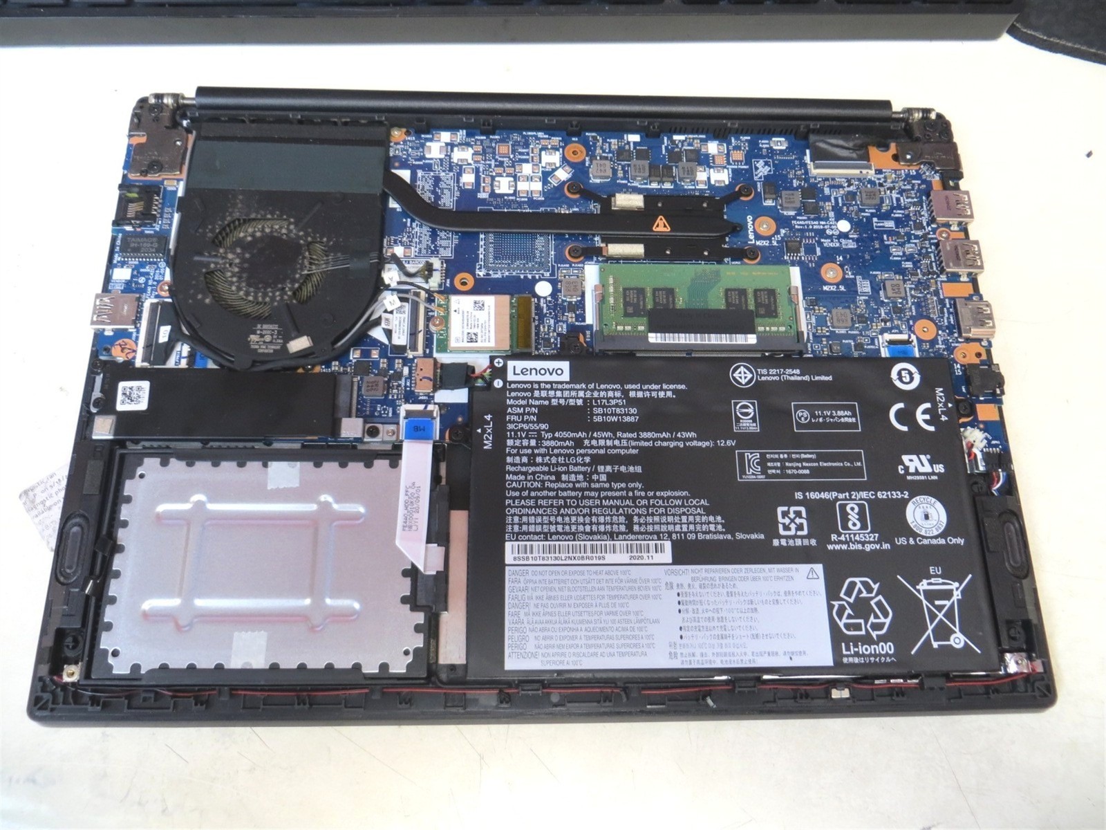 Scratched Screen Lenovo ThinkPad E14 Laptop Intel i5-10210U 1.6GHz 8GB 512GB SSD