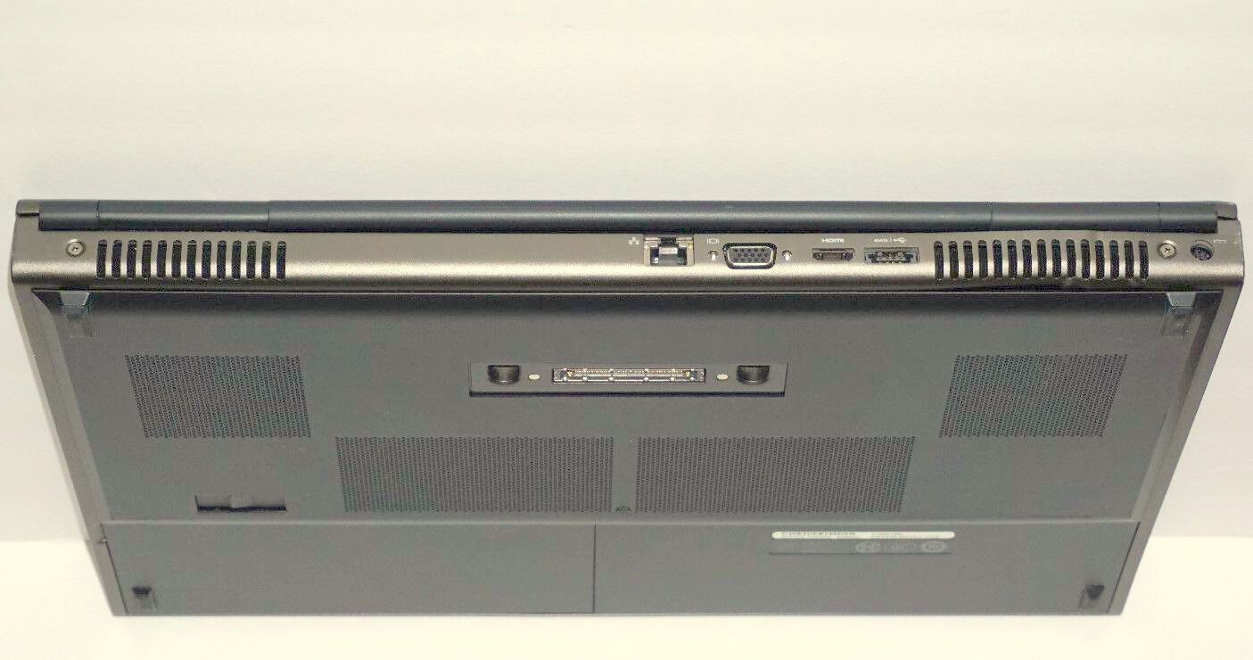 Workstation 17.3″ DELL M6600 i7-Quad (512GB SSD + 1TB) DVDRW 32GB Quadro 4000M