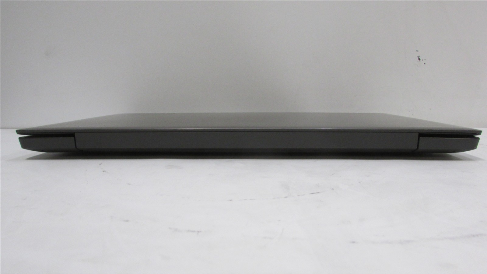 Lenovo V330-15IKB i5-7200U 2.5GHz 8GB RAM 128GB m.2 500GB HDD 14″ W10Pro COS DMG