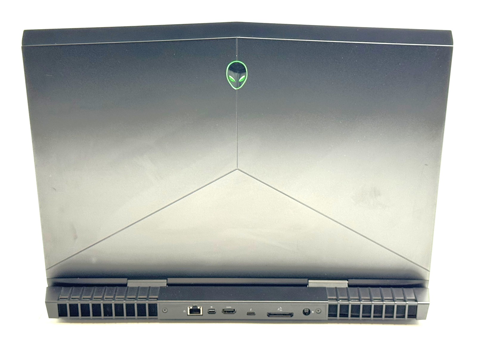 Alienware 17 R5 – FHD – i7-8750H – 32GB RAM – GTX 1070 – 1TB HDD + 256GB SSD