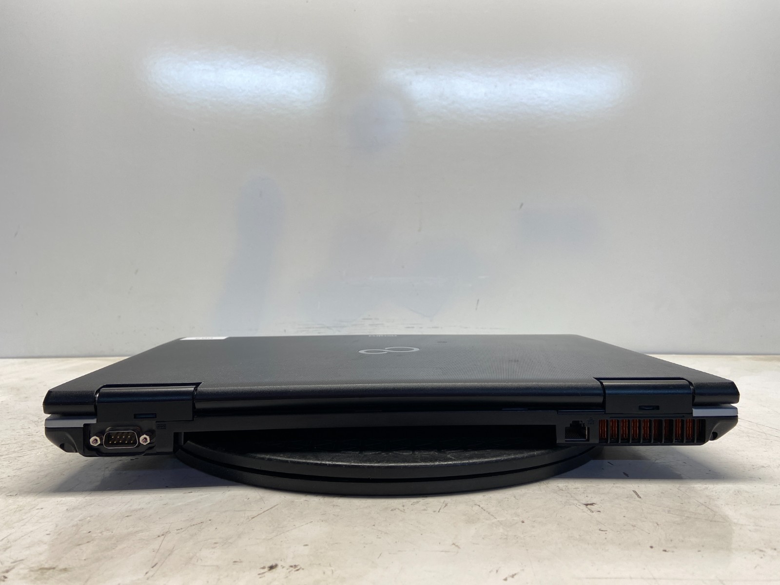 Fujitsu LifeBook E751 Intel i5-2520M 2.5GHz 4 GB NO HDD