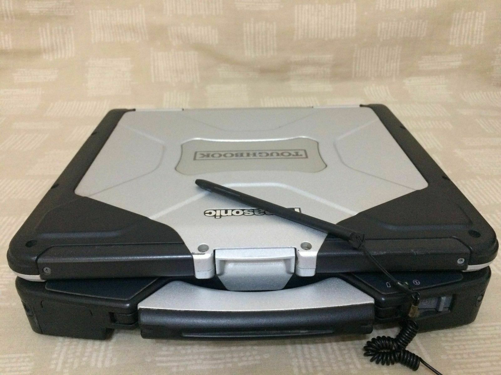 Panasonic toughbook CF-31 MK1 Core i5 2.4ghz 8GB 256GB Rugged Serial Win7 32bit
