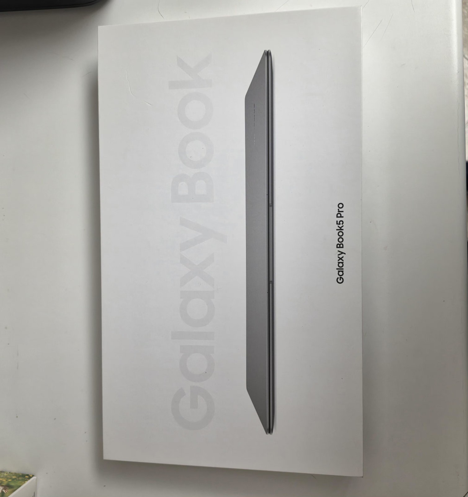 Samsung Galaxy Book5 Pro 14″ 3K AMOLED Touch Laptop Intel Ultra 7, 16GB, 1TB