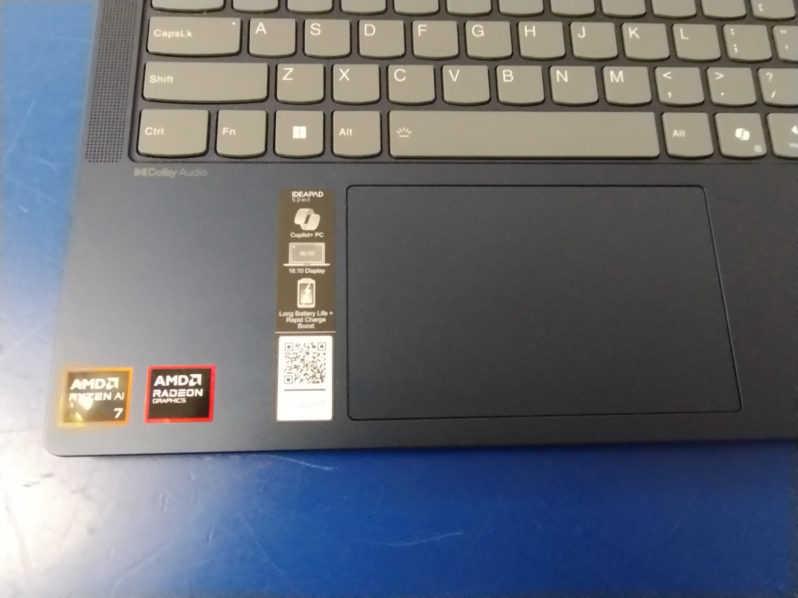 Lenovo IdeaPad 5 2-in-1 14AKP10 AMD Ryzen AI 7 350, 2.00 GHz 16 GB RAM 1 TB NVMe