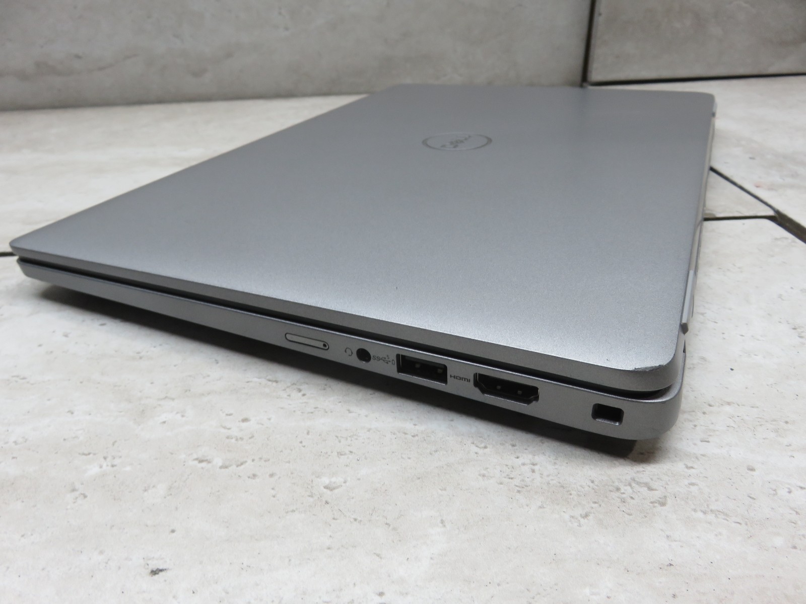 DELL Latitude 5350 13.3″ Ultra 5 135U 1.6Ghz 16GB DDR5 256GB NVMe WIN 11 PRO