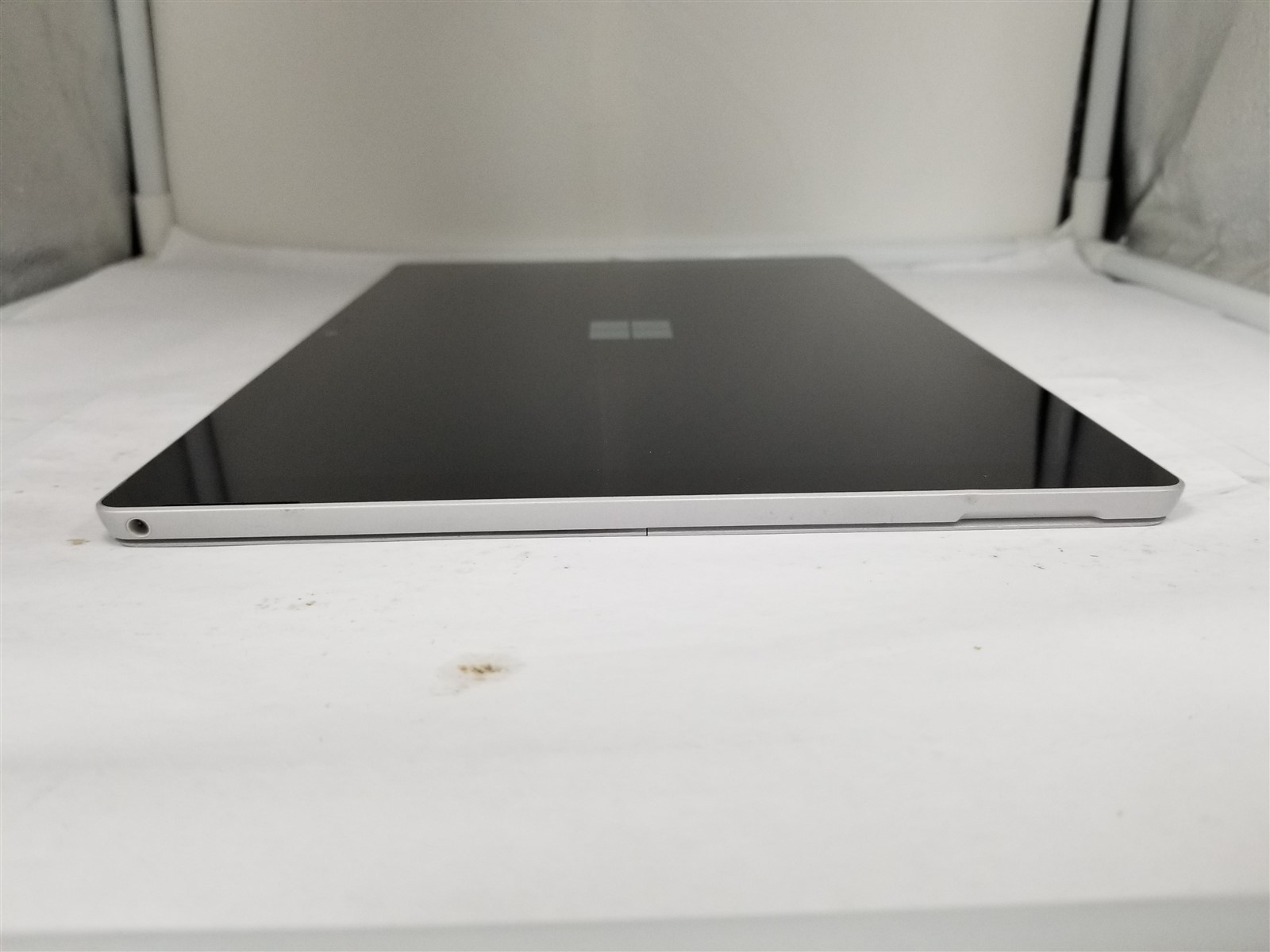 Microsoft Surface Pro 6 Core i5 12.3″ 8GB/128GB Black Damaged See Details VD6347