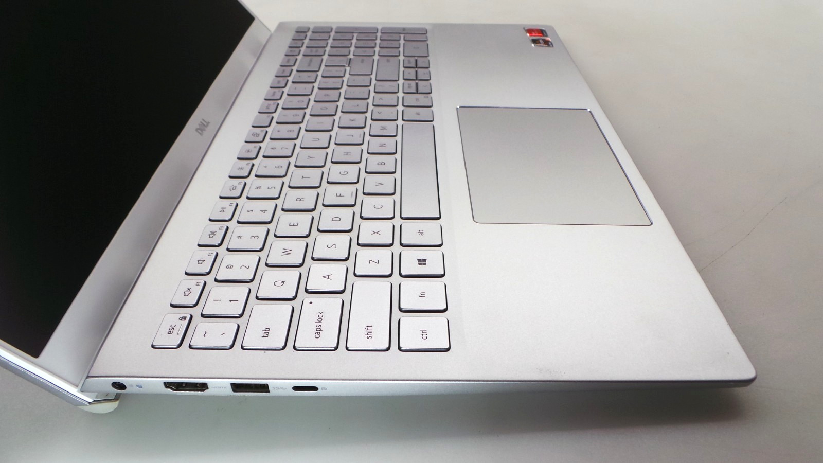 Dell Inspiron 5505 15.6″ | AMD Ryzen 5 4500U | 16GB RAM 256GB NVMe | WIN 11 PRO