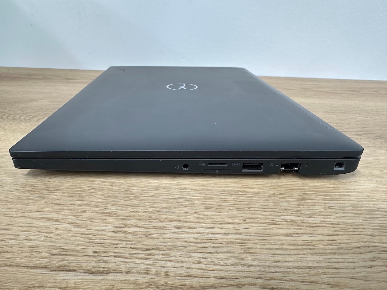 Dell Latitude 7490 Core i5 8th Gen, 16GB DDR4, Intel UHD, 256GB SSD, 2018 Touch