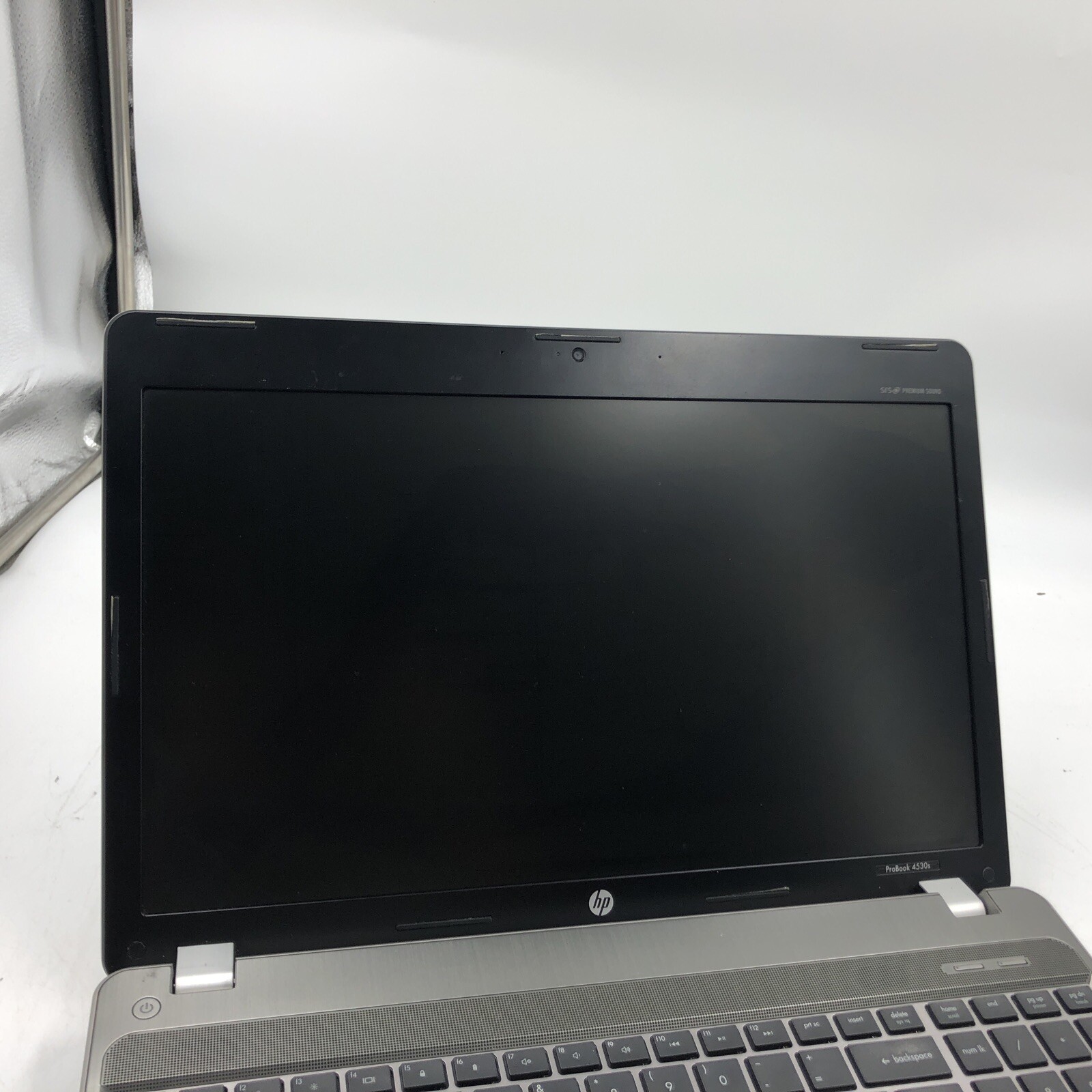 HP Probook 4530S Laptop Unknown CPU 8GB 500GB HDD NO OS Cracked Screen