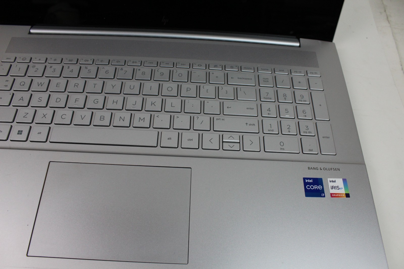 AS IS PARTS HP Envy 17-CR0013DX 17.3″ i7-1260P 8GB RAM NO HDD