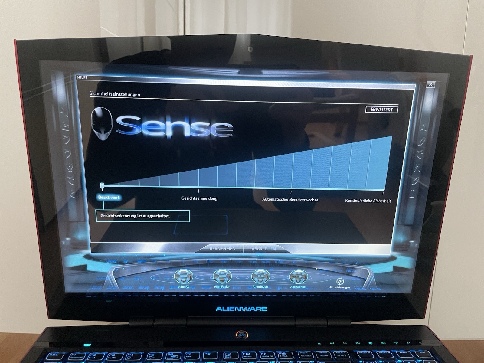 Alienware M17x R2 Nebula Red | 219h Runtime | 1200p | 77% Battery Health | MINT
