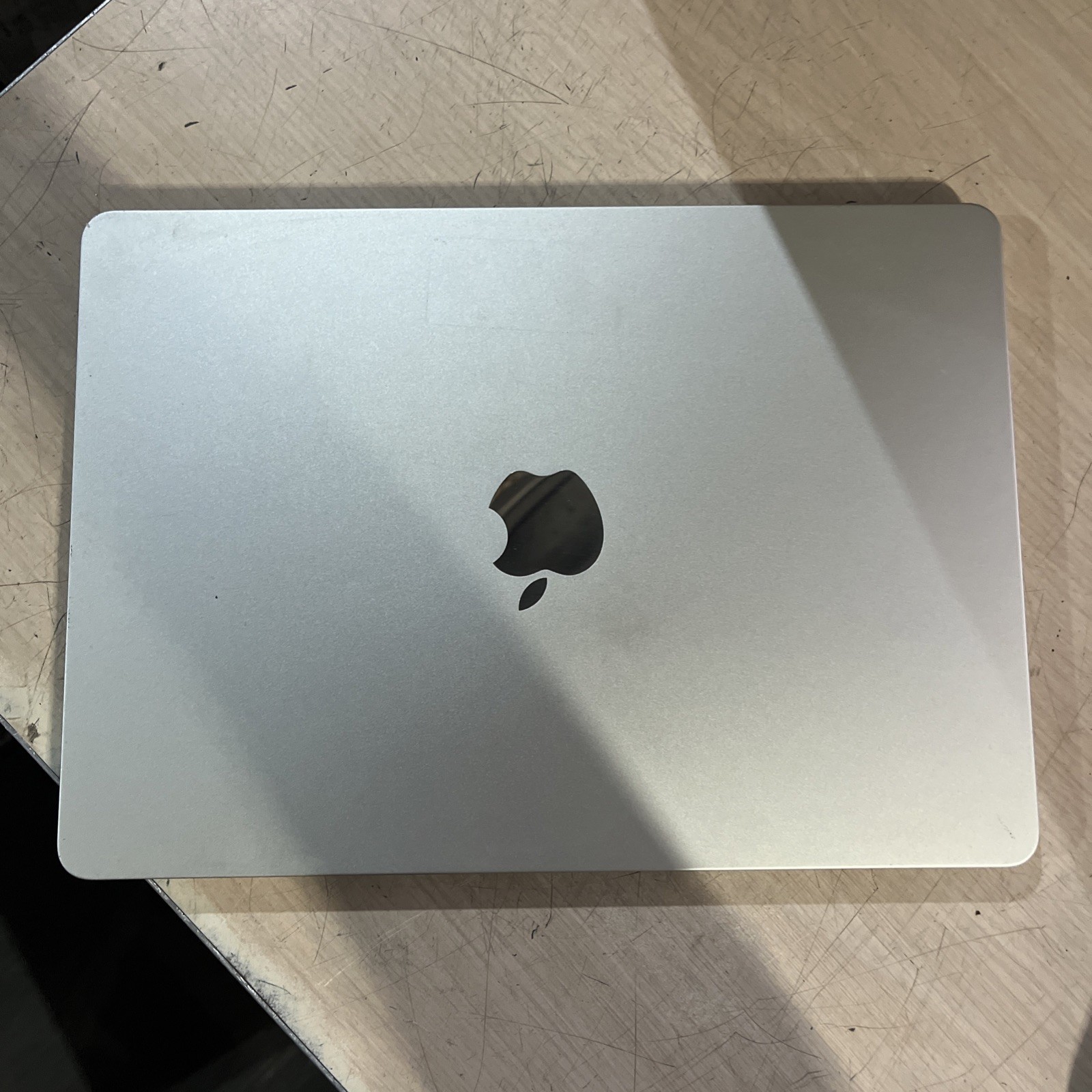 APPLE MACBOOK AIR A2681 M2 8GB 256GB SSD