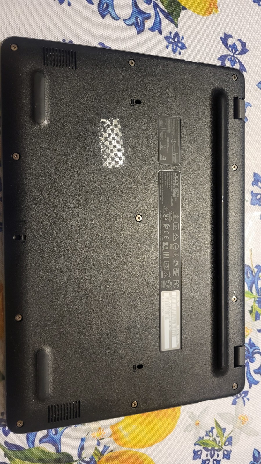 Acer ChromeBook 11.6 inch Intel Celeron N, 2.48GHz, 4GB) Notebook/Laptop