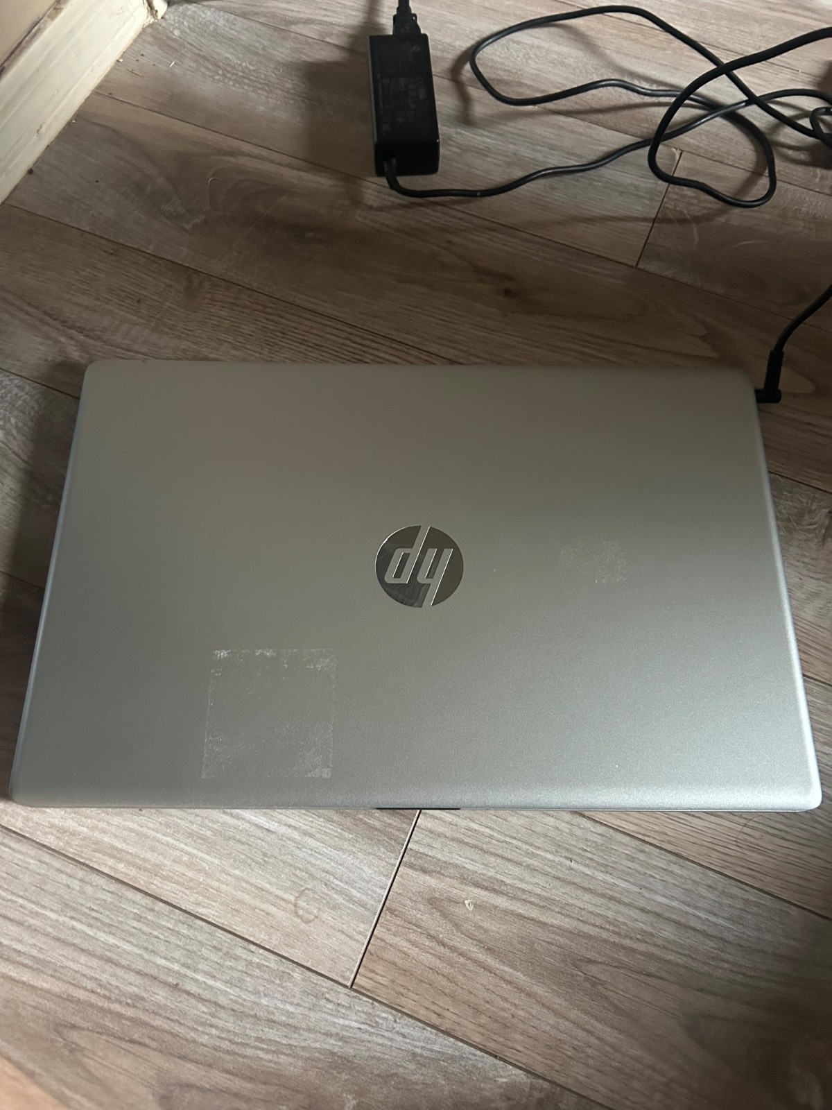 HP 17-CN0076nr 17.3″ (512GB SSD, Intel Pentium, 1.10 GHz, 8GB) Notebook/Laptop –