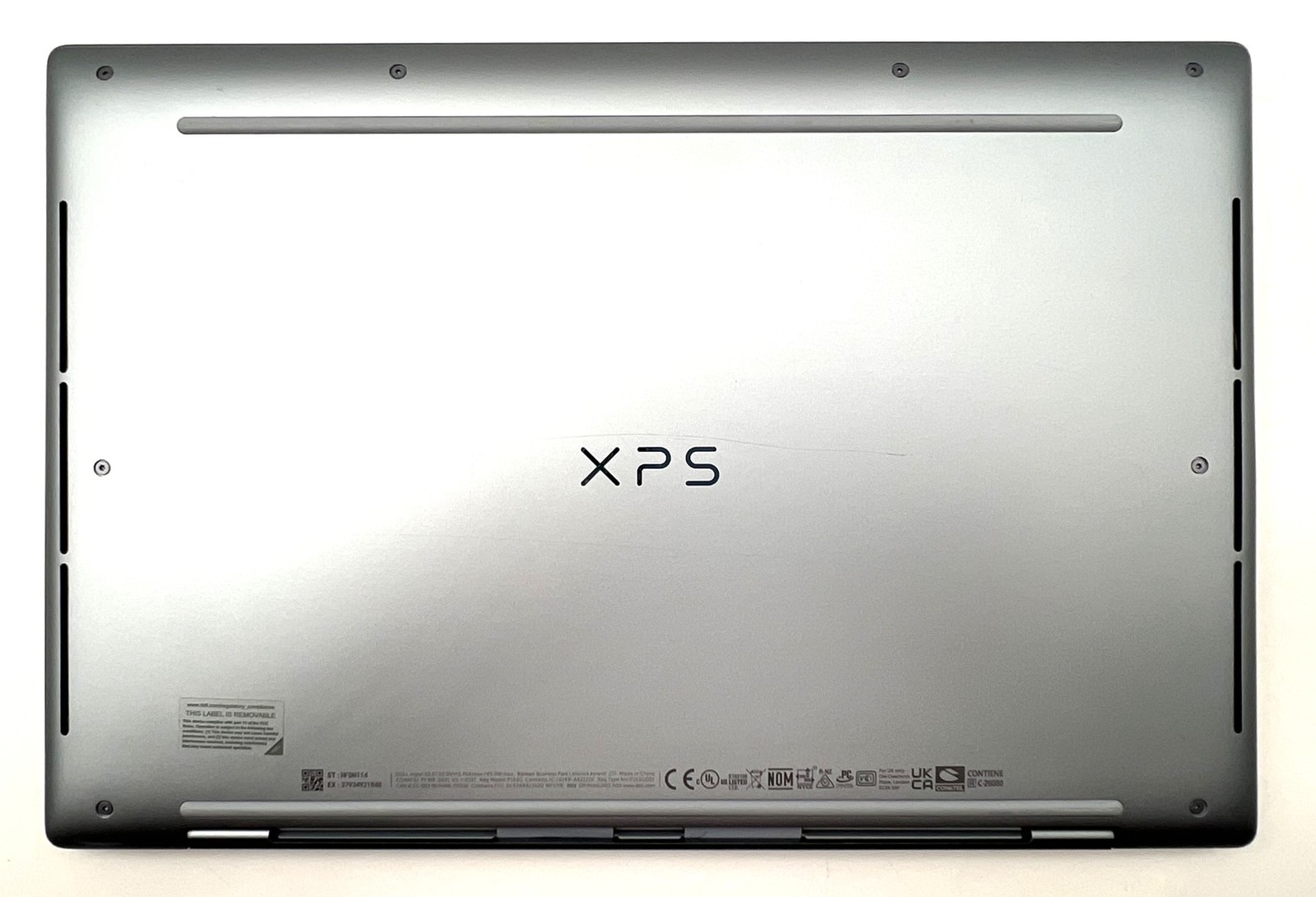 Dell XPS 9315 13.4″ FHD+ / i7-1250U – 32GB RAM – Iris Xe – 1TB SSD – Sky Blue –