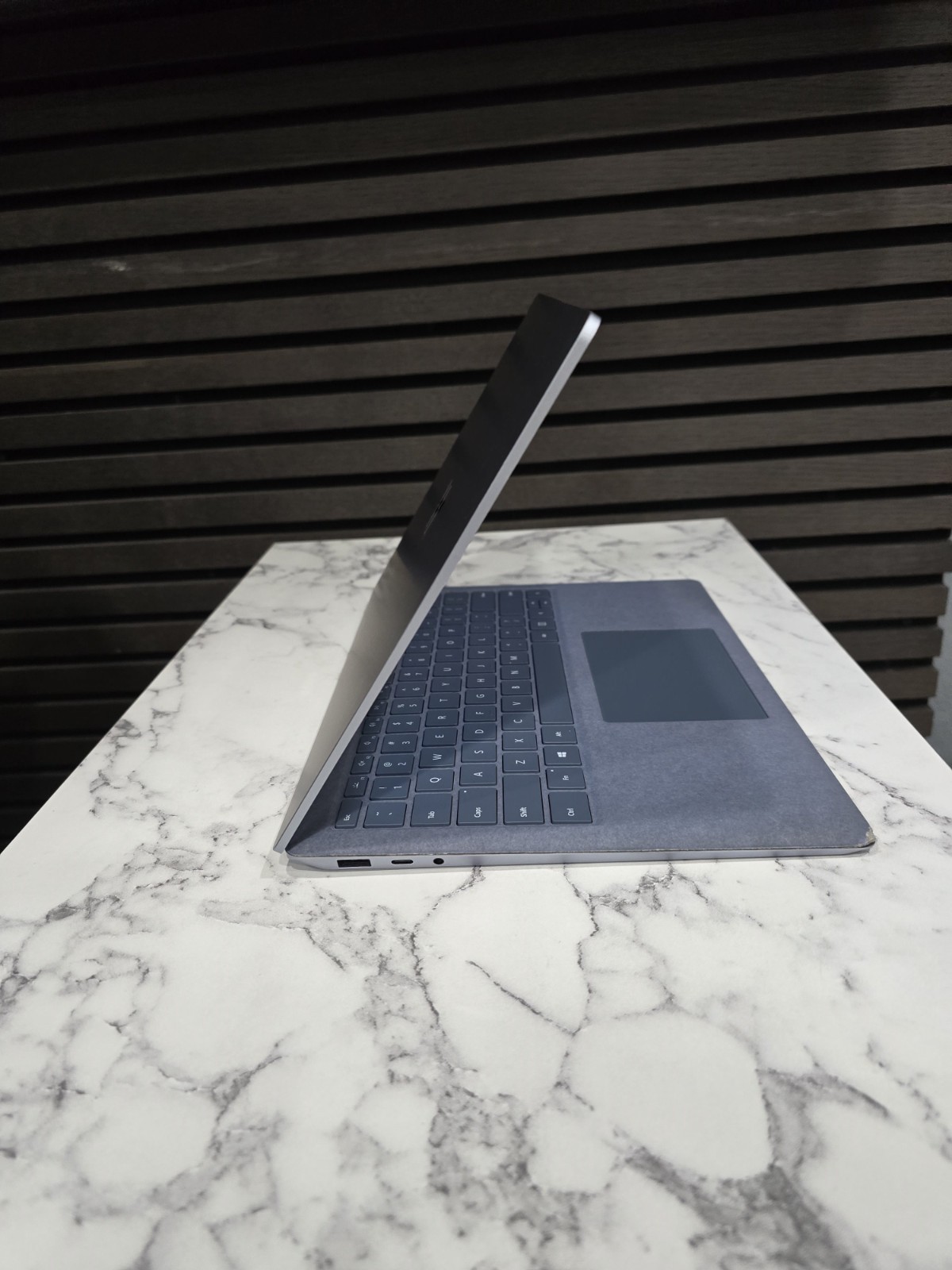 Microsoft Surface Laptop 4 13.5″ i5-1135G7 8GB 512GB SSD Win10 Touch