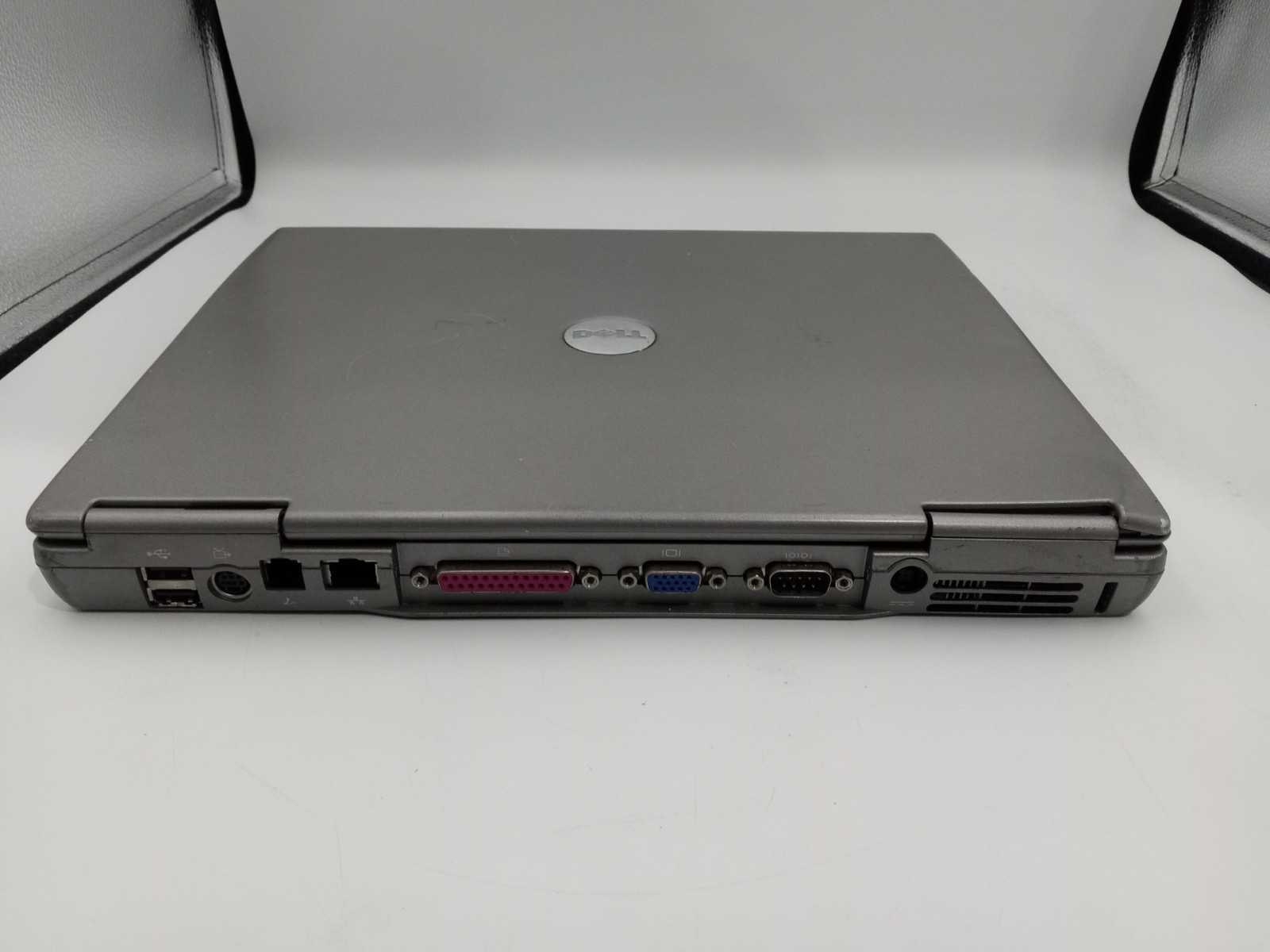 Dell Latitude D600 Laptop Intel Pentium M 1GB RAM 30GB HDD XP RS232 – READ -RR