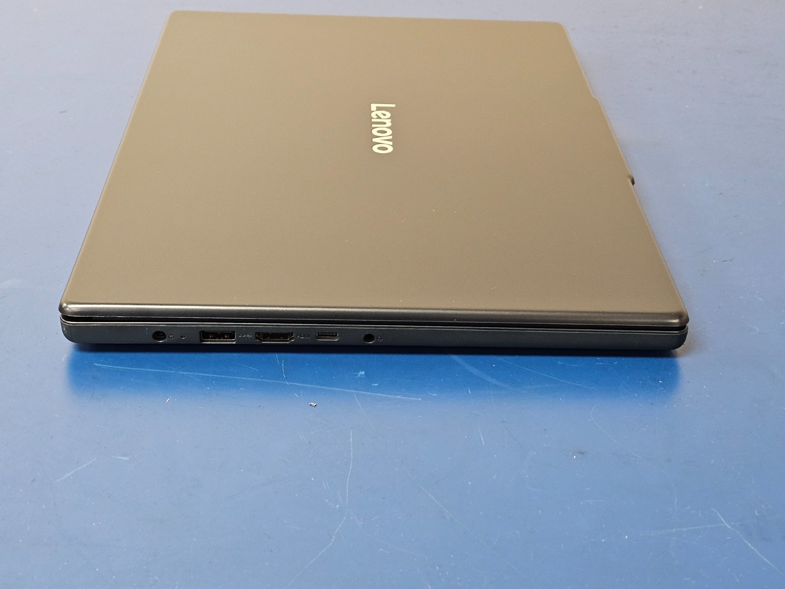 Lenovo Slim 3 15IRH10R, Intel Core 5 210H, 2.20 GHz, 16 GB RAM, 1 TB NVMe SSD