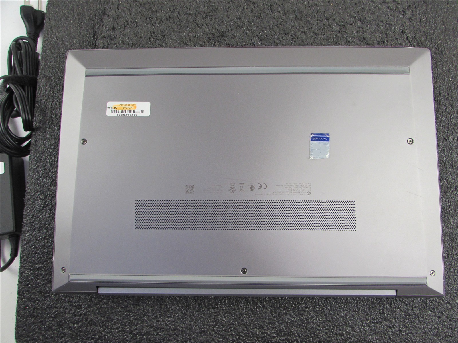 HP ZBOOK FIREFLY 14 (G7) 1920X1080 FHD I5-10310U 512GB SSD 16GB RAM NO O.S