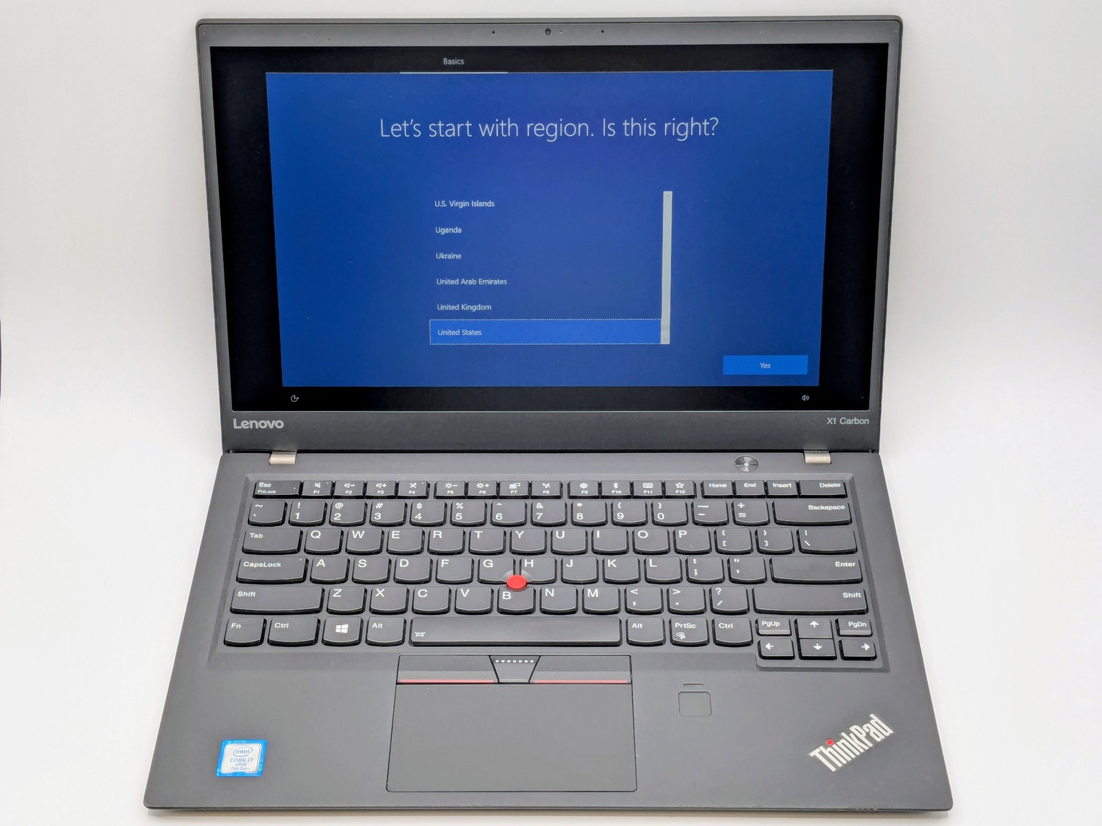 Lenovo ThinkPad X1 Carbon 5th Gen 14″ FHD I7-7600U 256GB SSD 16GB W10P *READ*