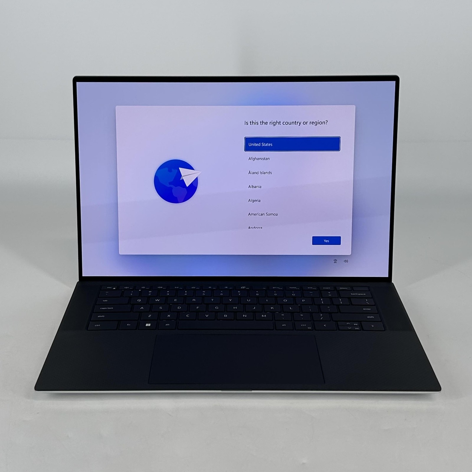 Dell XPS 15 9510 3.5K TOUCH i9-11900H 2.50GHz 16GB 512GB SSD NVIDIA RTX 3050 Ti