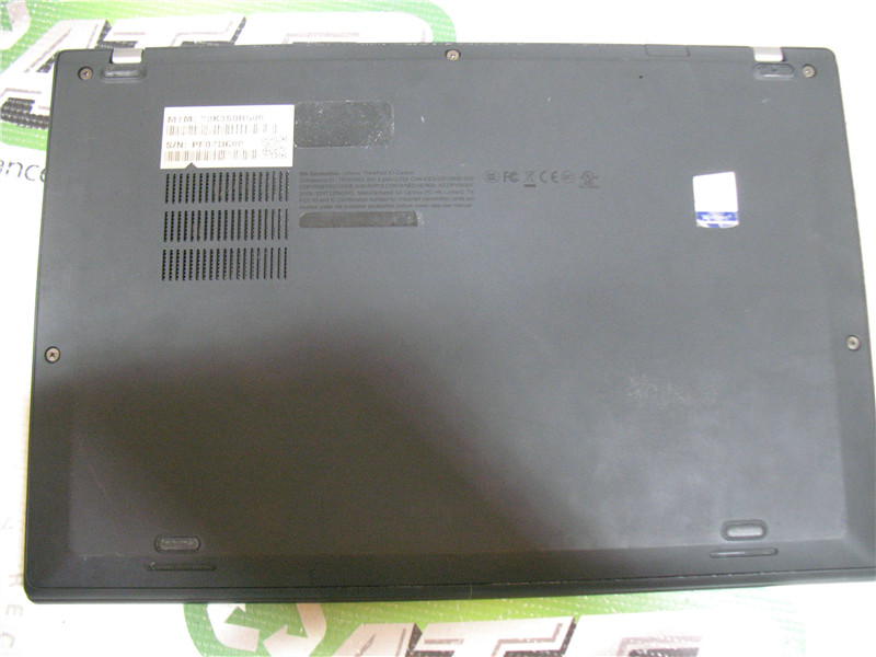 Lenovo ThinkPad X1 Carbon 5th Gen i5-6300U 2.4GHz 8GB RAM NO SSD 14″ FHD NO OS.
