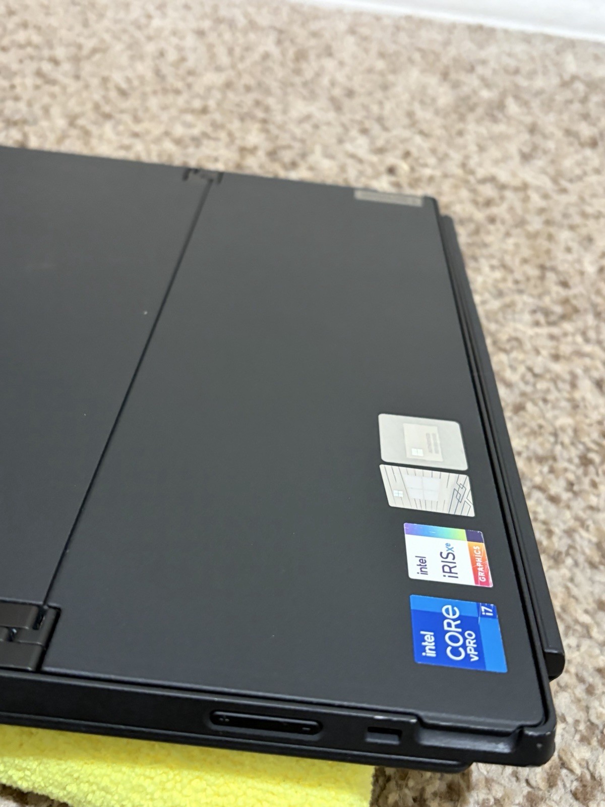 Lenovo ThinkPad X12 Detachable Gen 1 FHD+ i7-1180G7 1.30GHz 16GB 256GB SSD