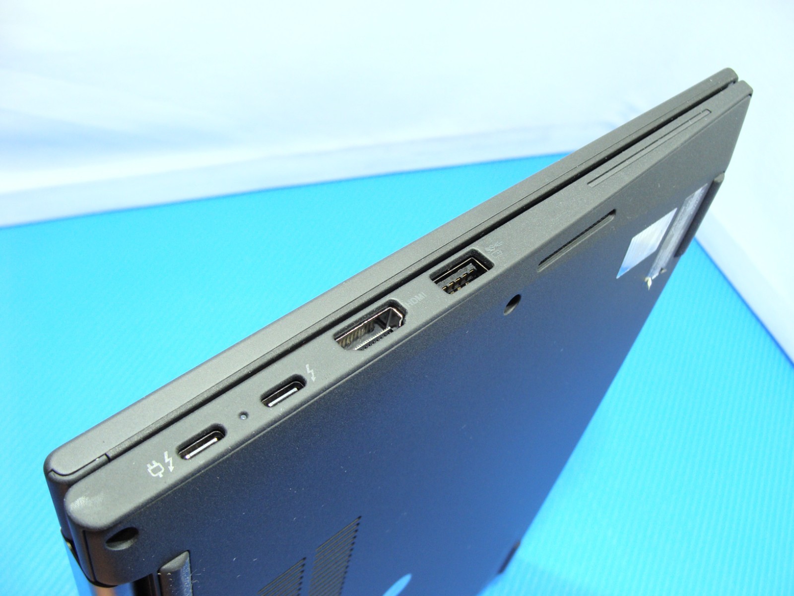 Lenovo ThinkPad X13 Yoga Gen 2 4G LTE 13.3″ TOUCH i7-1185G7 3GHz 16GB 256GB +PEN
