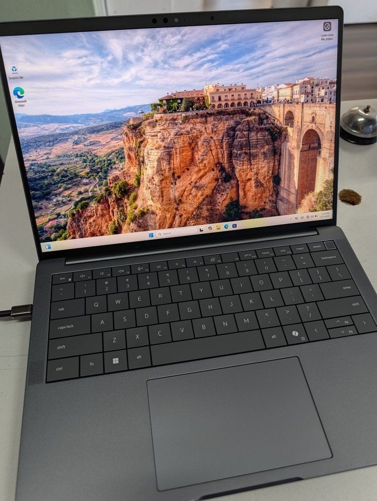 Dell Pro 14 Premium Laptop PA14250 32gb Ultra 7 268V Win11 Pro