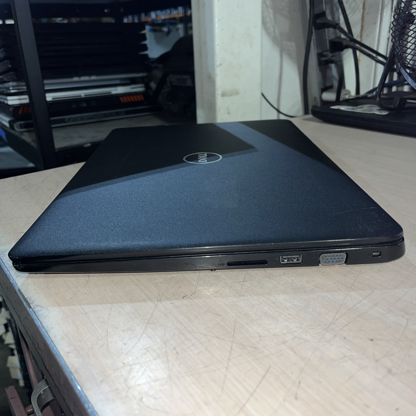DELL LATITUDE 3500 INTEL CORE I5-8265U 8GB RAM NO HD