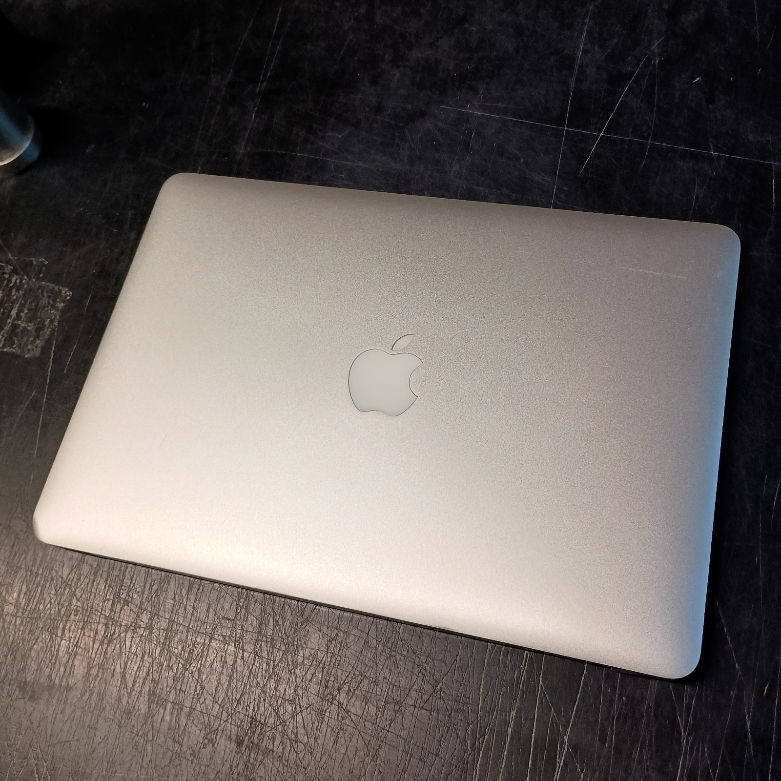 Apple Macbook Air Mid-2013 i5-4250U 4GB Laptop 13″ Boots NO SSD Part/Repair